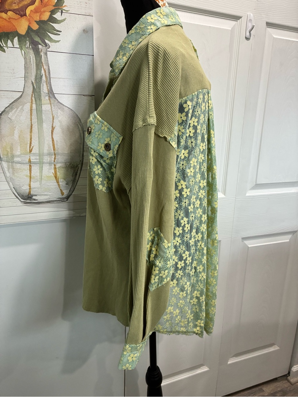 POL Light Olive Green Button-Down Shirt with Floral Trim - Picture 4 of 9